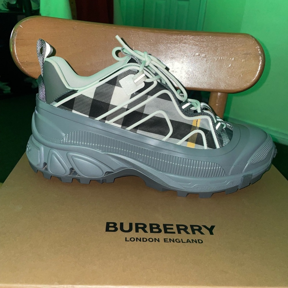 Burberry Authur shoes